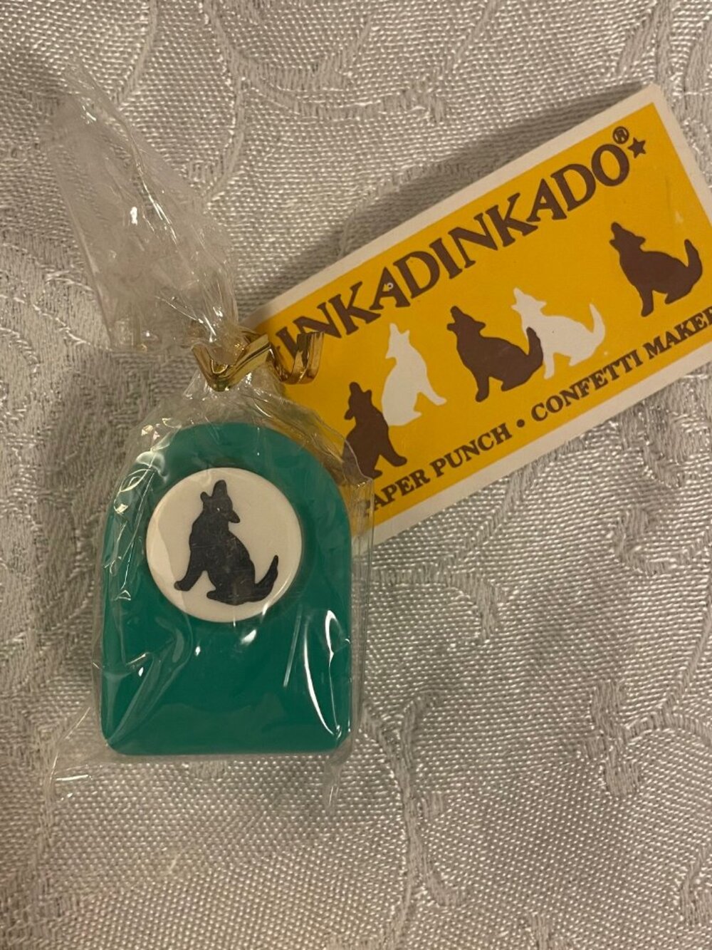 1996 Coyote Inkadinkadoo Paper Punch Confetti Maker. #3934 Heavy duty NWT
